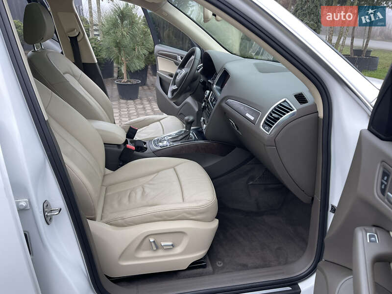 Внедорожник / Кроссовер Audi Q5 2015 в Луцке