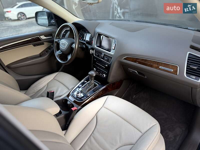 Внедорожник / Кроссовер Audi Q5 2015 в Львове