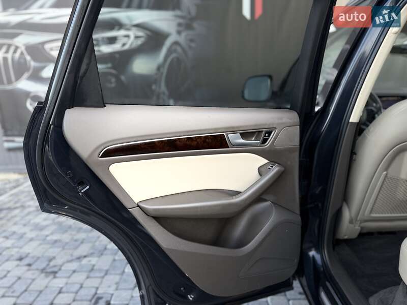 Внедорожник / Кроссовер Audi Q5 2015 в Львове