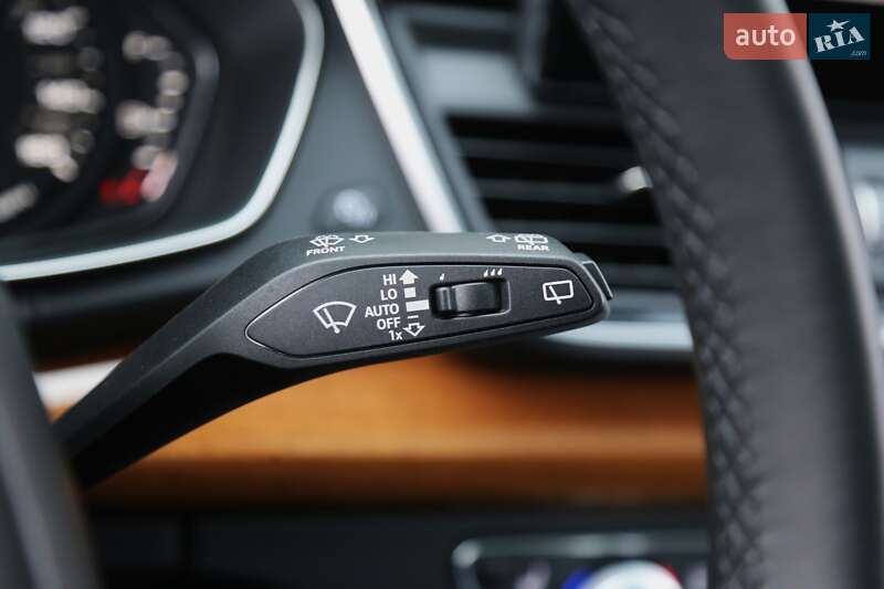 Внедорожник / Кроссовер Audi Q5 2023 в Киеве