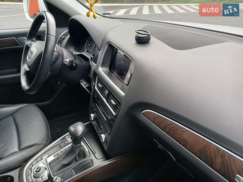 Внедорожник / Кроссовер Audi Q5 2014 в Киеве