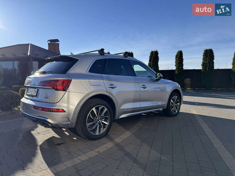 Внедорожник / Кроссовер Audi Q5 2022 в Львове