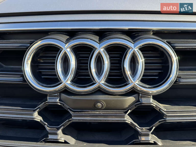 Внедорожник / Кроссовер Audi Q5 2022 в Львове