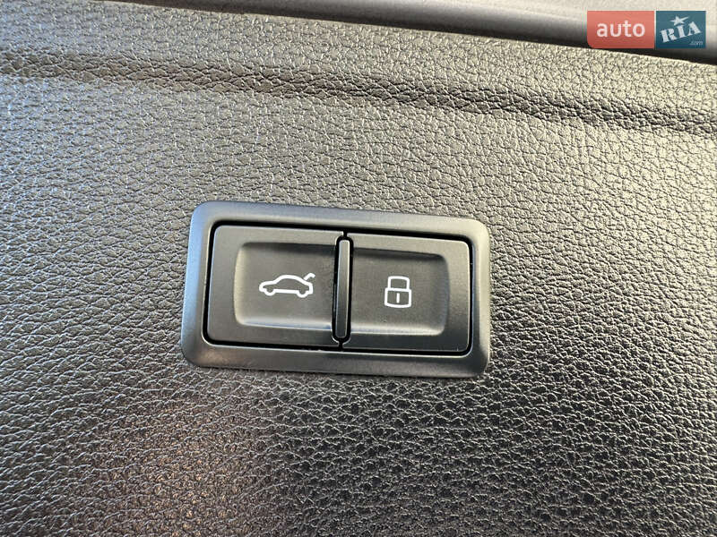 Внедорожник / Кроссовер Audi Q5 2022 в Львове