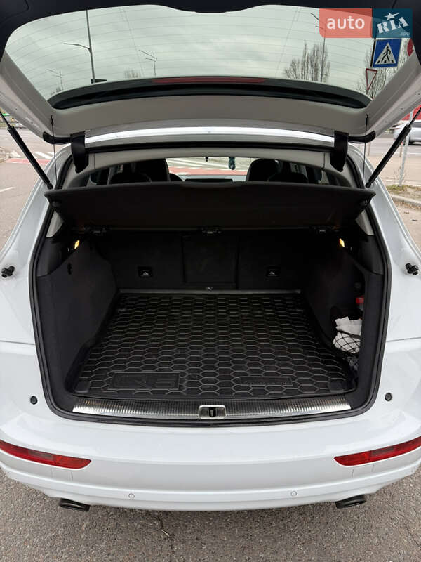 Внедорожник / Кроссовер Audi Q5 2016 в Киеве