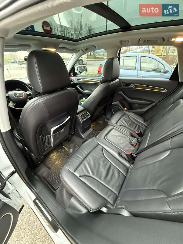 Внедорожник / Кроссовер Audi Q5 2016 в Киеве