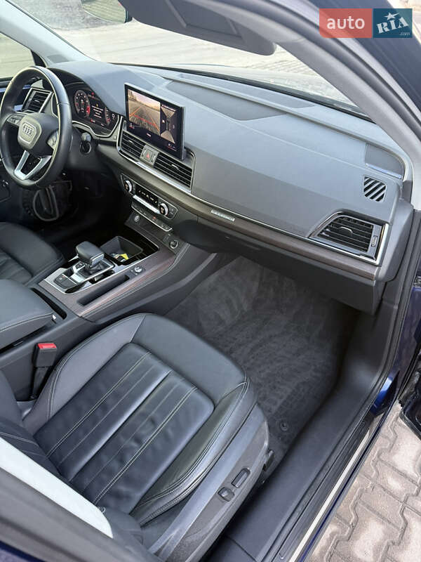 Внедорожник / Кроссовер Audi Q5 2021 в Львове