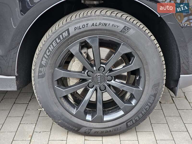 Внедорожник / Кроссовер Audi Q5 2015 в Киеве