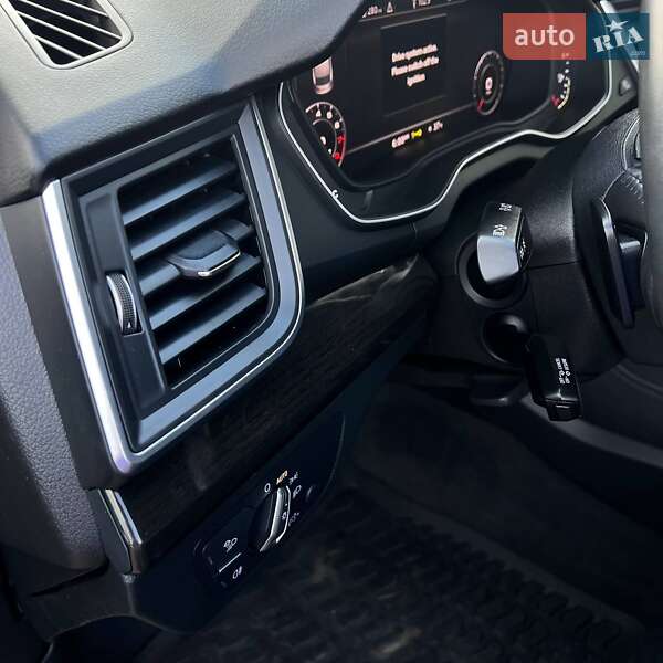 Внедорожник / Кроссовер Audi Q5 2019 в Чернигове