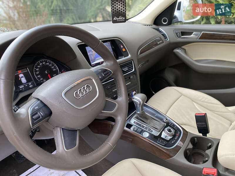 Внедорожник / Кроссовер Audi Q5 2015 в Дрогобыче