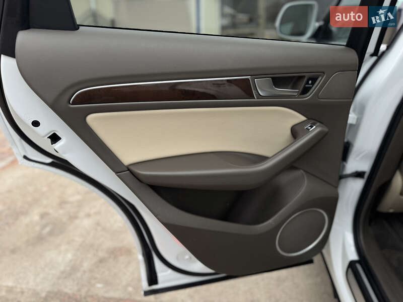 Внедорожник / Кроссовер Audi Q5 2016 в Умани