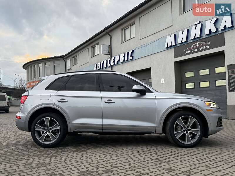 Внедорожник / Кроссовер Audi Q5 2018 в Дрогобыче
