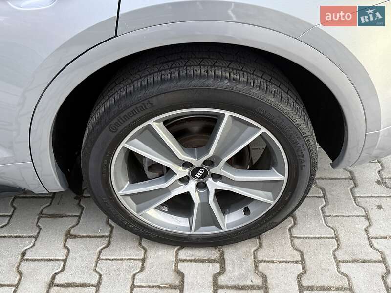 Внедорожник / Кроссовер Audi Q5 2018 в Дрогобыче