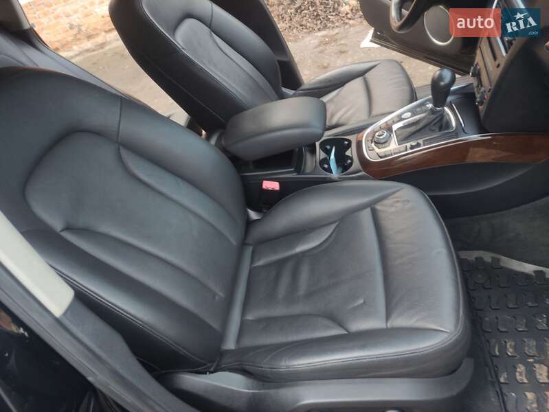 Внедорожник / Кроссовер Audi Q5 2012 в Дубно