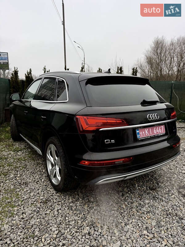 Внедорожник / Кроссовер Audi Q5 2020 в Киеве