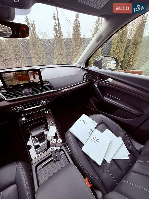 Внедорожник / Кроссовер Audi Q5 2020 в Киеве