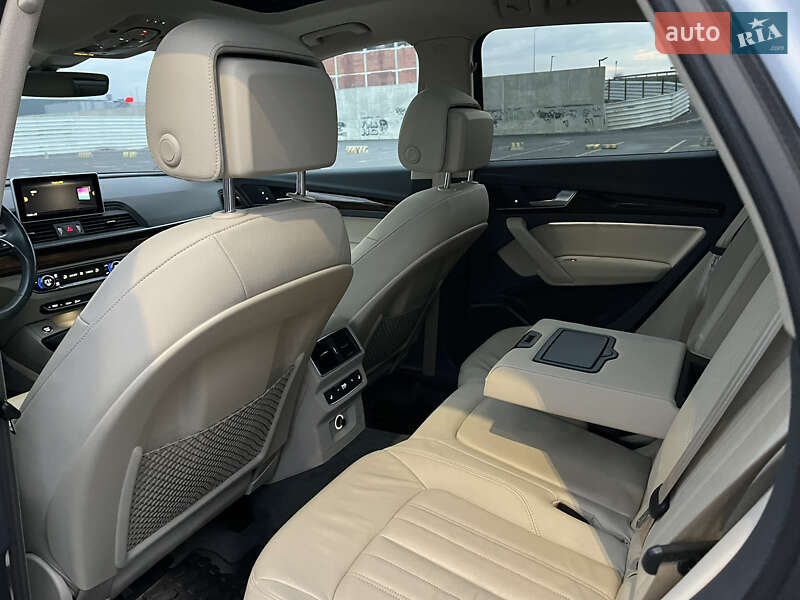 Внедорожник / Кроссовер Audi Q5 2018 в Львове