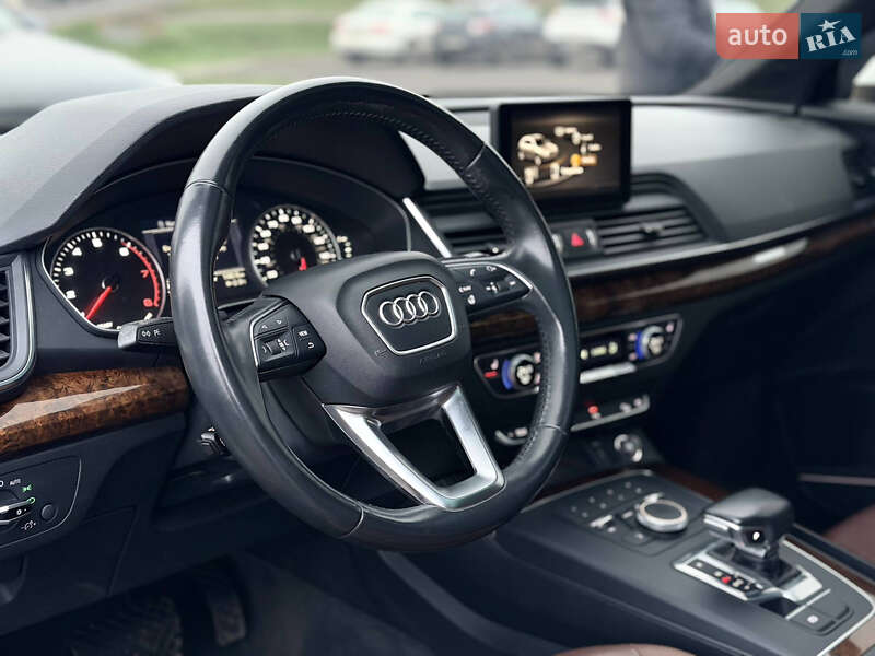 Внедорожник / Кроссовер Audi Q5 2018 в Кривом Роге