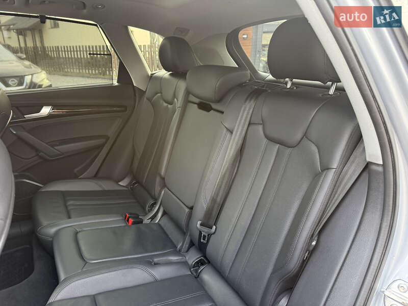 Внедорожник / Кроссовер Audi Q5 2018 в Стрые