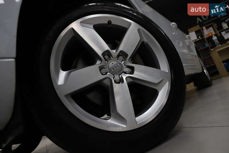 Внедорожник / Кроссовер Audi Q5 2012 в Дрогобыче