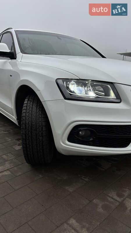 Внедорожник / Кроссовер Audi Q5 2013 в Каменец-Подольском