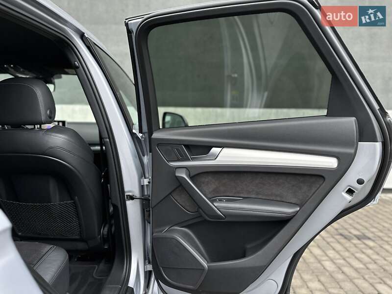 Внедорожник / Кроссовер Audi Q5 2016 в Тернополе