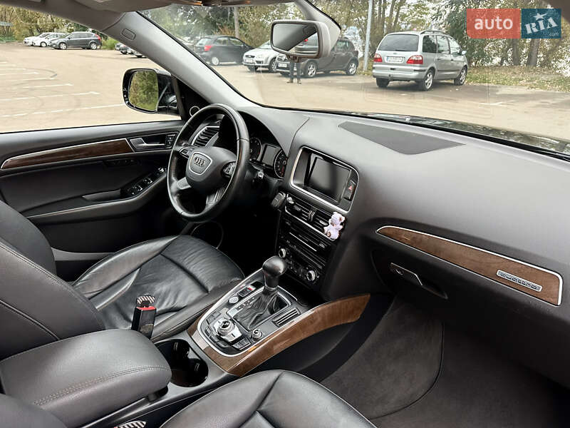 Внедорожник / Кроссовер Audi Q5 2015 в Киеве