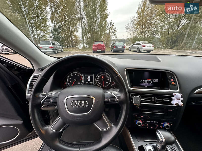 Внедорожник / Кроссовер Audi Q5 2015 в Киеве