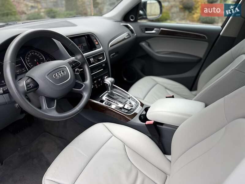Внедорожник / Кроссовер Audi Q5 2016 в Стрые