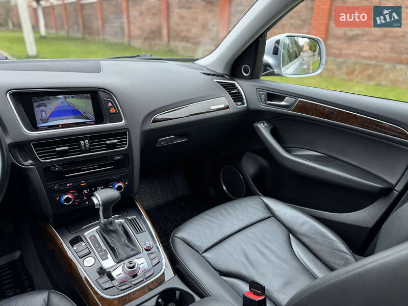 Внедорожник / Кроссовер Audi Q5 2016 в Ровно
