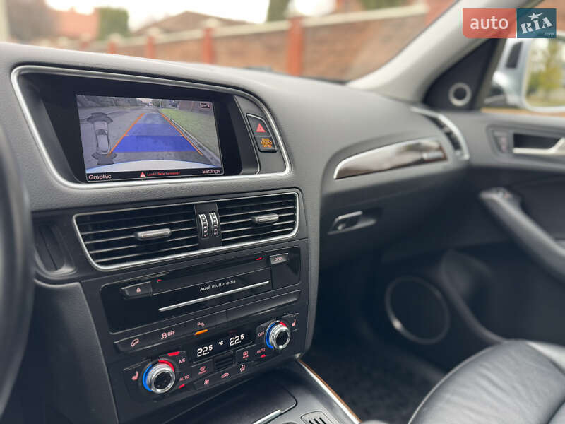 Внедорожник / Кроссовер Audi Q5 2016 в Ровно