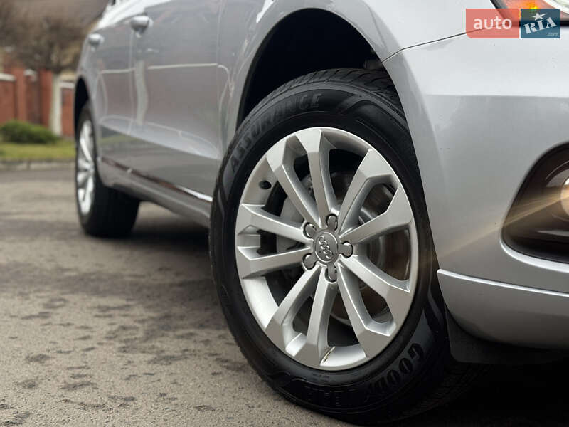 Внедорожник / Кроссовер Audi Q5 2016 в Ровно