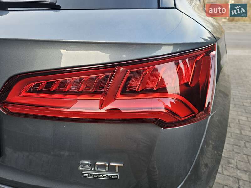 Внедорожник / Кроссовер Audi Q5 2017 в Луцке