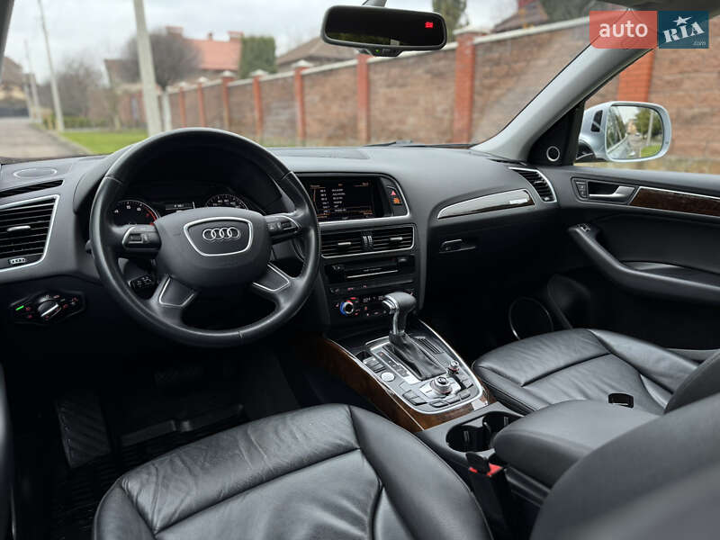 Внедорожник / Кроссовер Audi Q5 2016 в Ровно