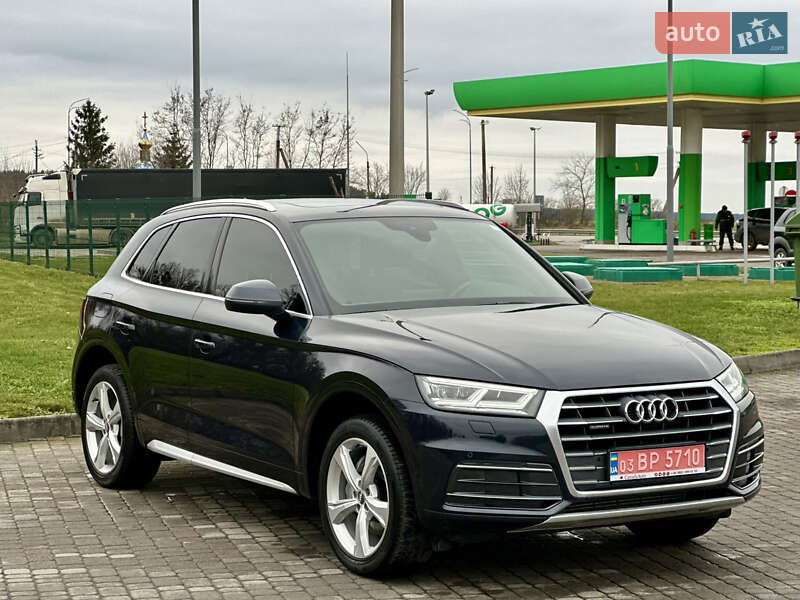 Внедорожник / Кроссовер Audi Q5 2020 в Ровно
