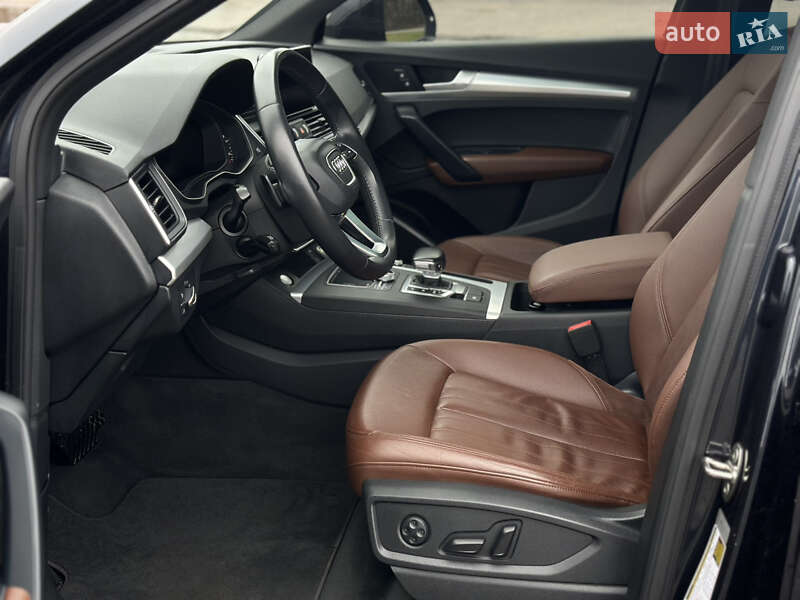 Внедорожник / Кроссовер Audi Q5 2020 в Ровно