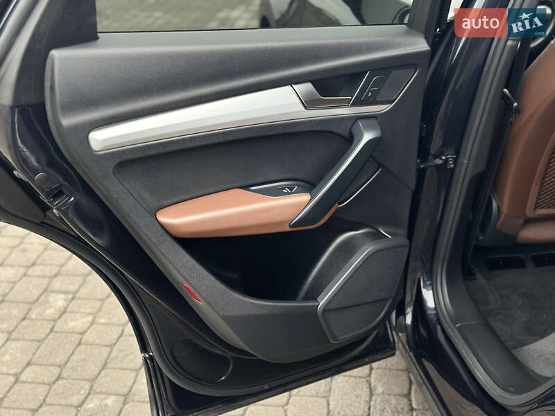 Внедорожник / Кроссовер Audi Q5 2020 в Ровно