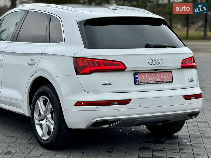 Позашляховик / Кросовер Audi Q5 2018 в Самборі