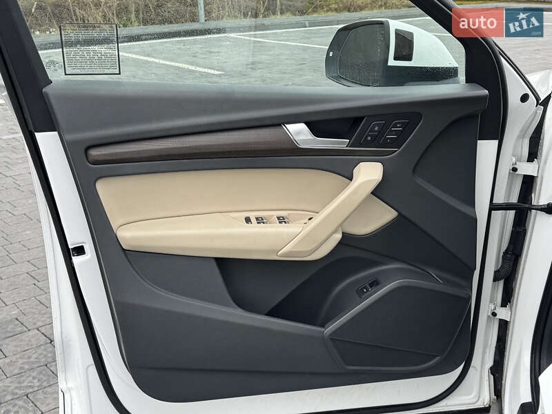 Позашляховик / Кросовер Audi Q5 2018 в Самборі