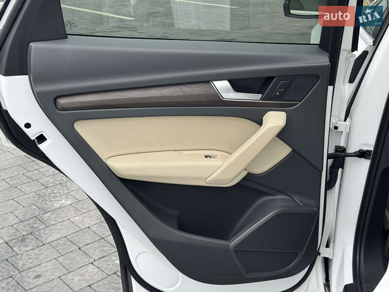 Позашляховик / Кросовер Audi Q5 2018 в Самборі