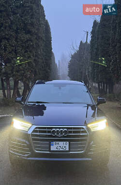 Внедорожник / Кроссовер Audi Q5 2019 в Ровно
