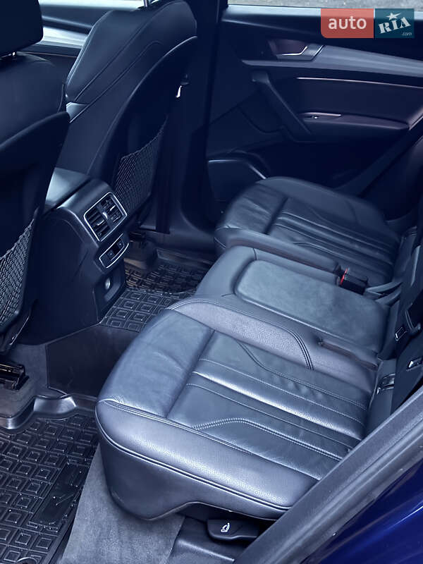 Внедорожник / Кроссовер Audi Q5 2019 в Ровно