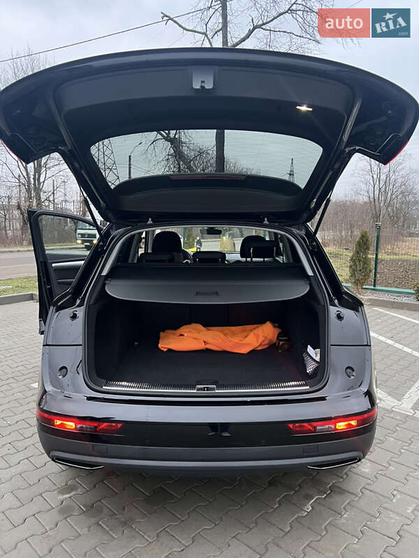 Внедорожник / Кроссовер Audi Q5 2020 в Киеве фото 14 Внедорожник / Кроссовер Audi Q5 2020 в Киеве