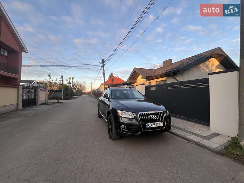 Позашляховик / Кросовер Audi Q5 2015 в Виноградові