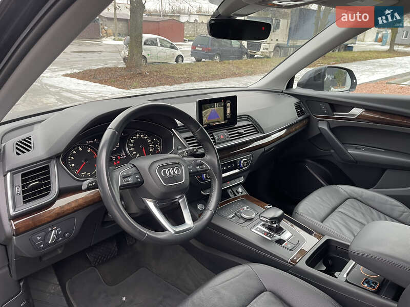 Позашляховик / Кросовер Audi Q5 2020 в Рівному