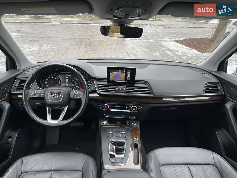 Позашляховик / Кросовер Audi Q5 2020 в Рівному