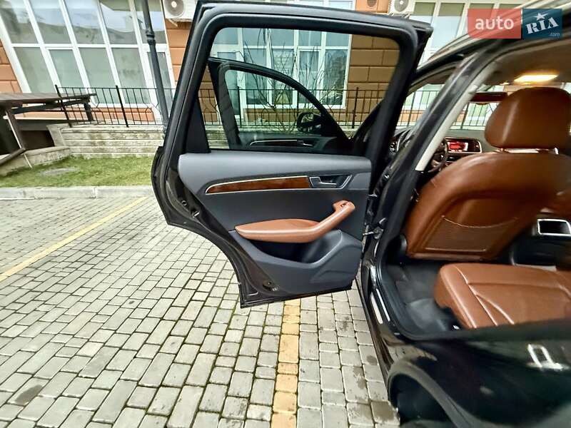 Внедорожник / Кроссовер Audi Q5 2009 в Одессе