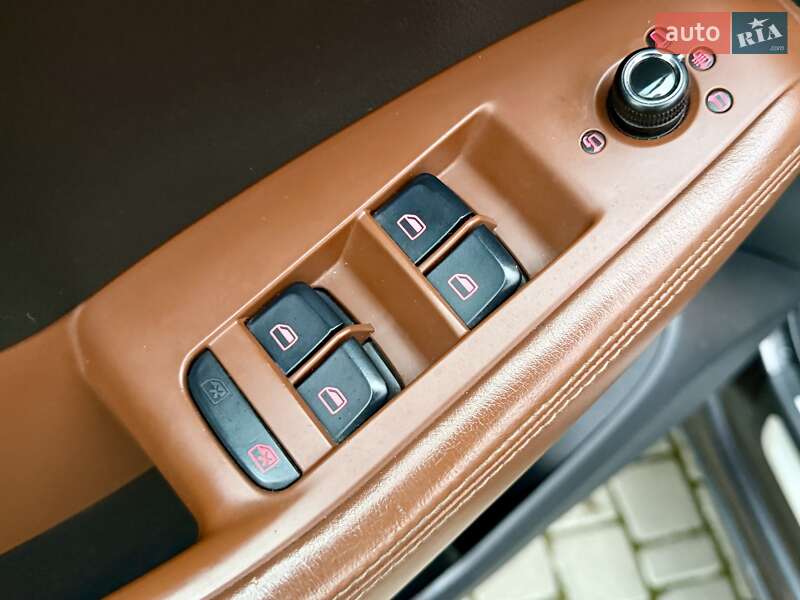 Внедорожник / Кроссовер Audi Q5 2009 в Одессе