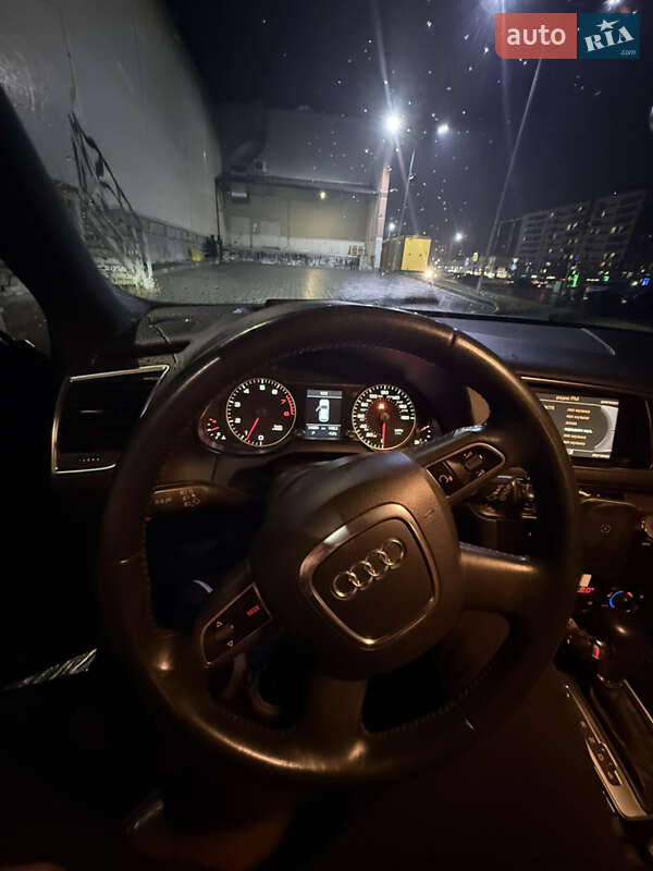 Внедорожник / Кроссовер Audi Q5 2011 в Львове