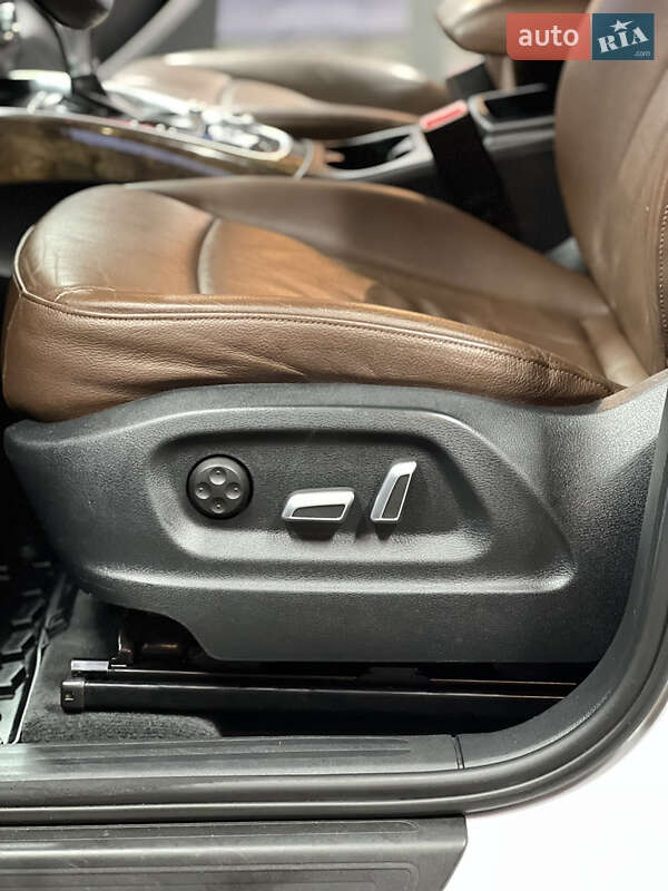 Позашляховик / Кросовер Audi Q5 2016 в Львові